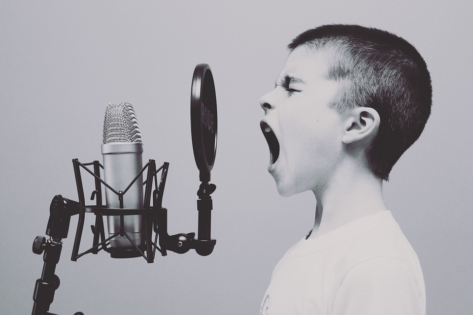 Audiolibro con voz humana